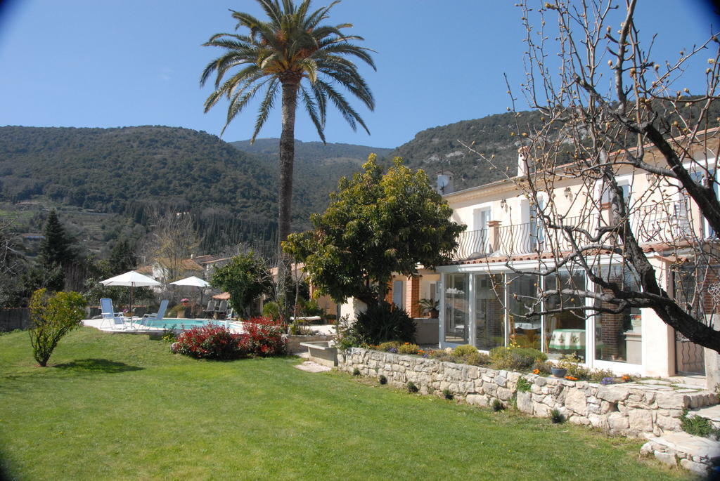 Mas Des Kardouons Bed & Breakfast Tourrettes-sur-Loup Exterior photo